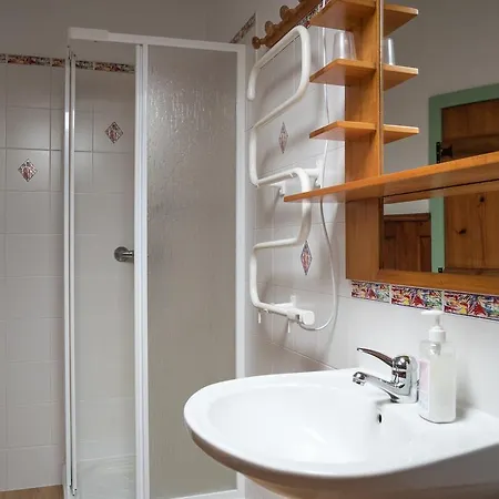 Casadangra, Affittacamere